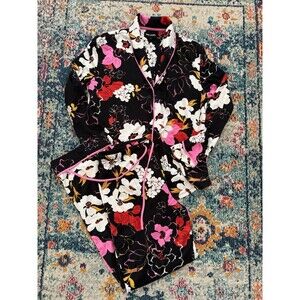 Room Service Women's 2-Piece‎ Shawl Collar Pajama Set Black Floral Size Small